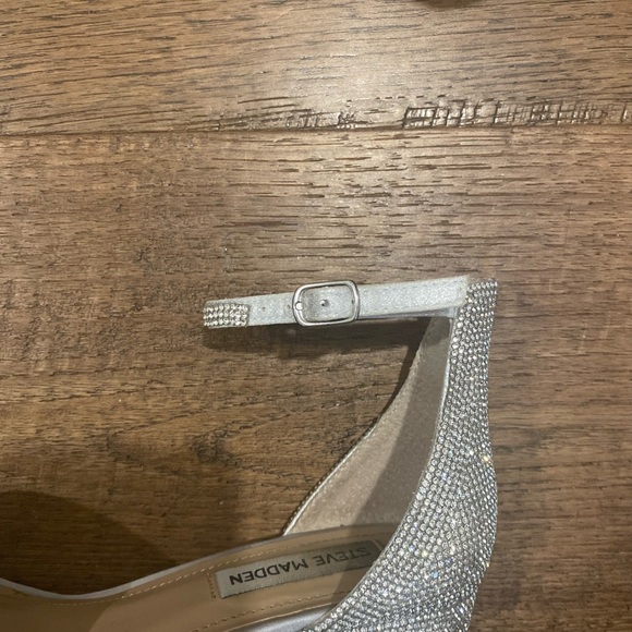 Steve Madden Irene-R Wide Width Heel Size 6 - Picture 6 of 7